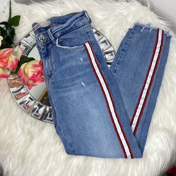 Zara Basic Denim Skinny Frayed Jeans W White & Red Stripe down Sides 2 - Picture 9 of 9